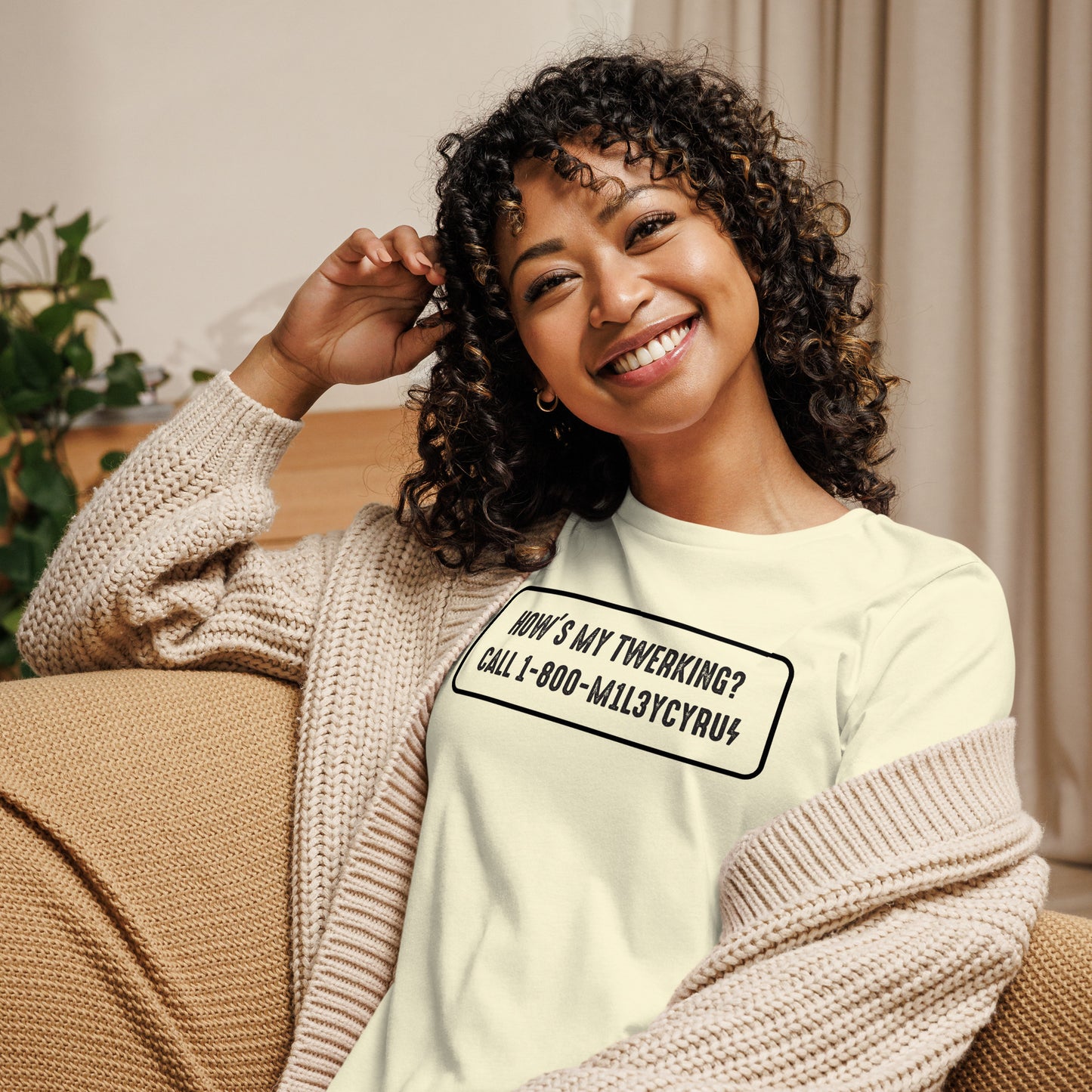 Twerk Women's Relaxed T-Shirt Light